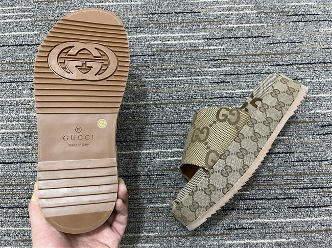 G*u*i side women colorful 464