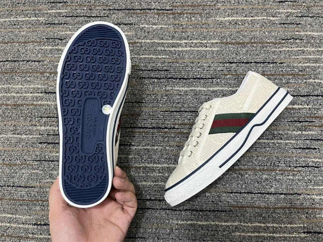 softtouch G*u*i signature slip-on sneaker 297