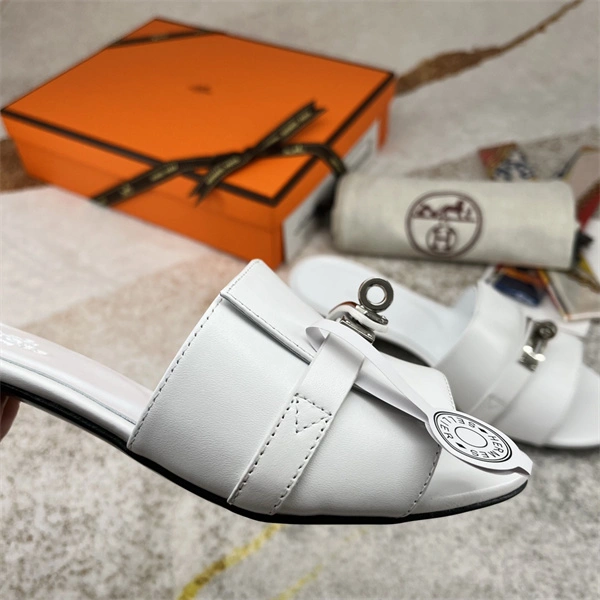 h slipper S*pportive 2363