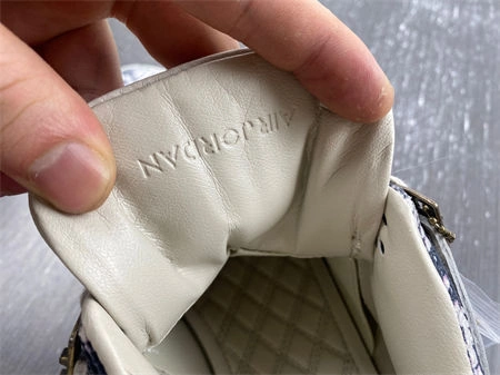 WellDesigned Jordan 4 Retro 813191- 3934