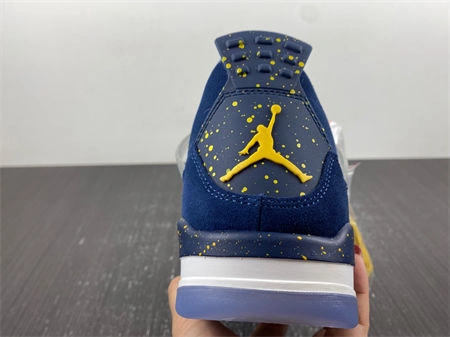 Jordan 4 Retro Michigan AJ4- Soft 3938