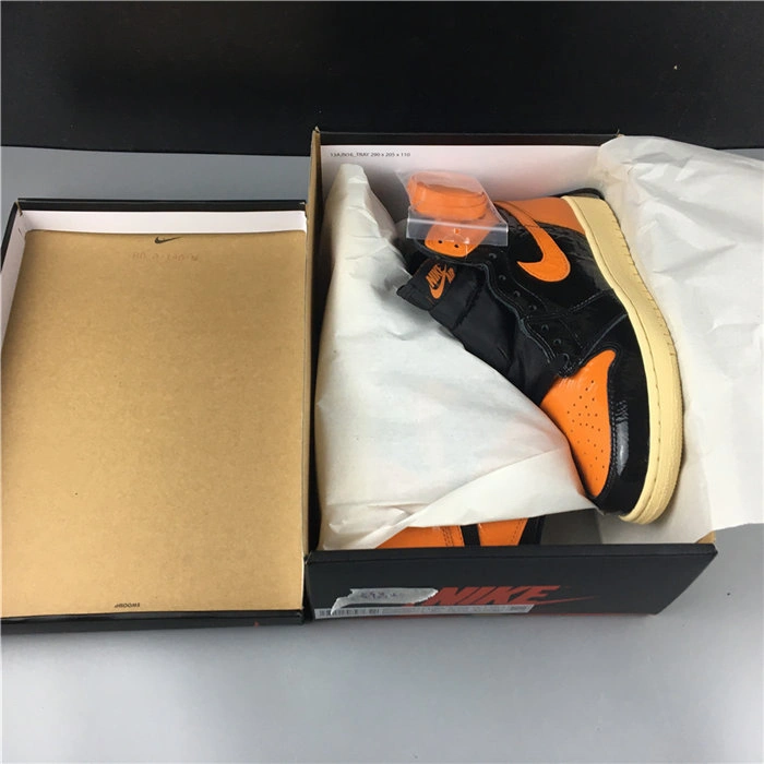 Sophisticated Jordan1 Retro Shattered Backboard 555088- 3772
