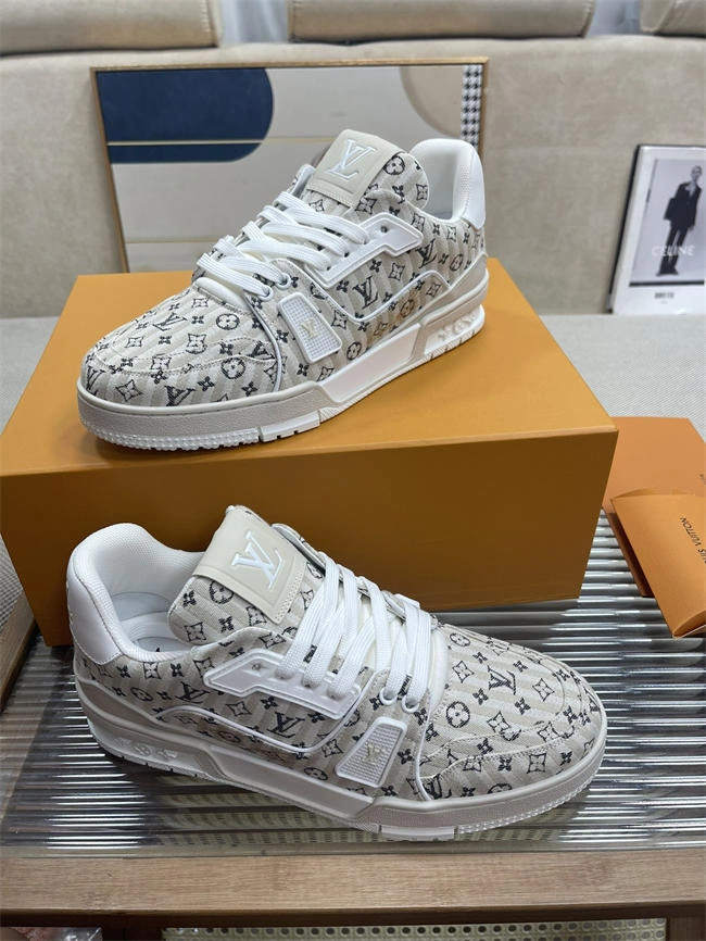 Sustainable Lv Trainer Sneaker 2107