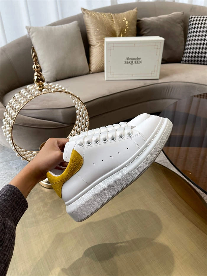 mc queen S*pportive 2533