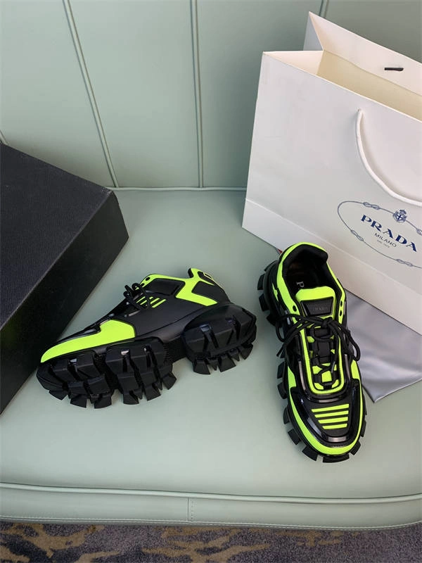 PRADA Sophisticated 3234