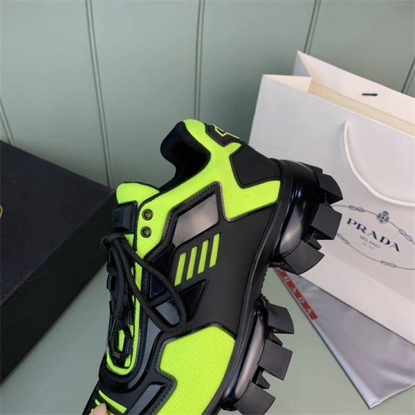 Pra*a sophisticated 3234