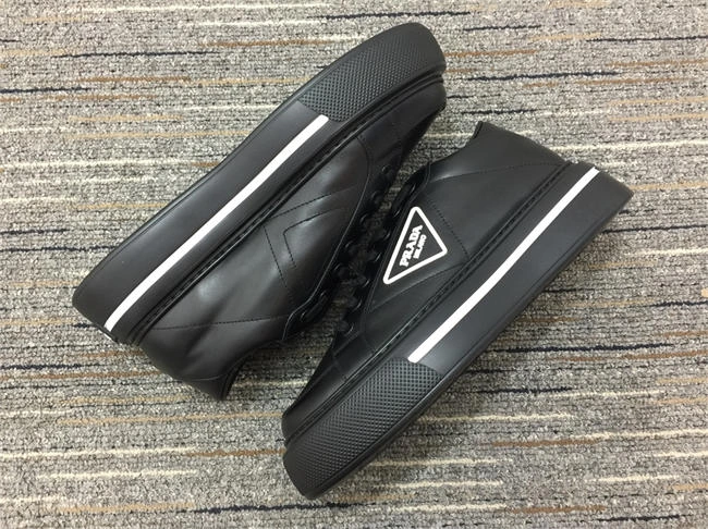 Pra*a leather sneaker smoothtexture 3320