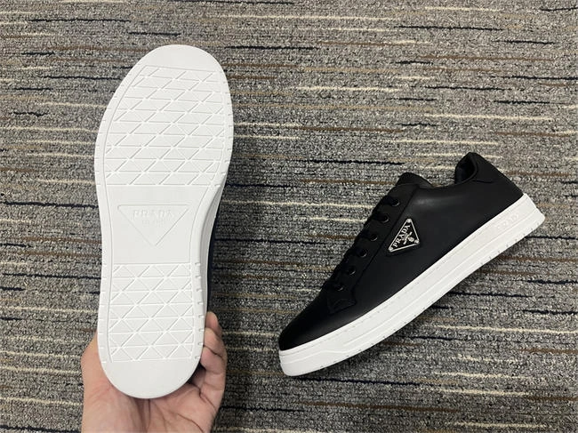 techfriendly Pra*a leather sneaker 3311