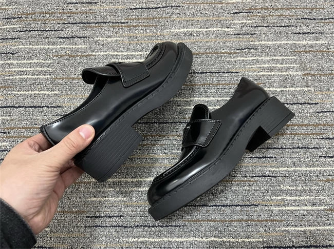 breathable Pra*a loafer women 3340