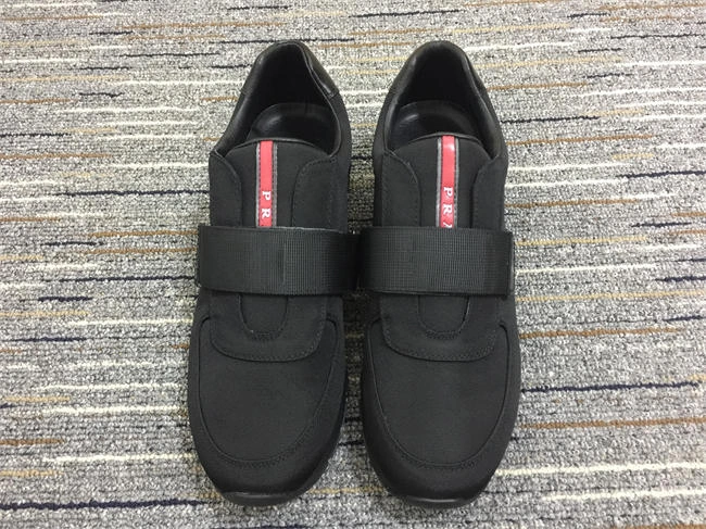 stretchable Pra*a sneaker 3368