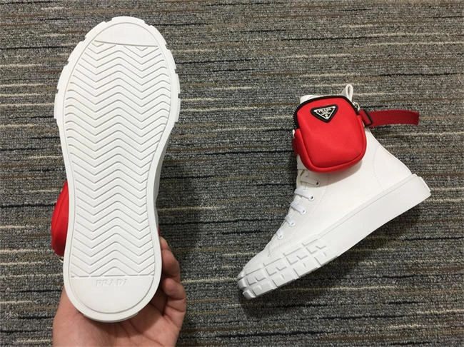 resilient Pra*a sneaker women 3395