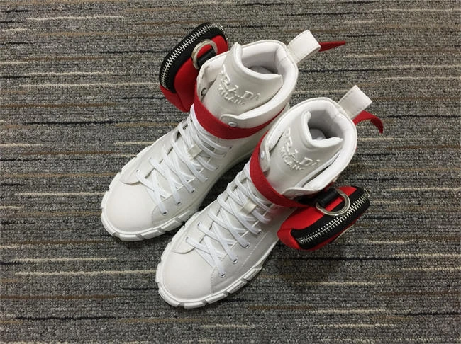 resilient Pra*a sneaker women 3395